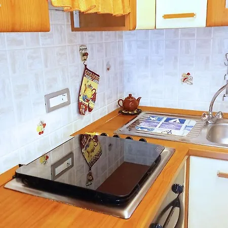 La Piaggia Apartment *